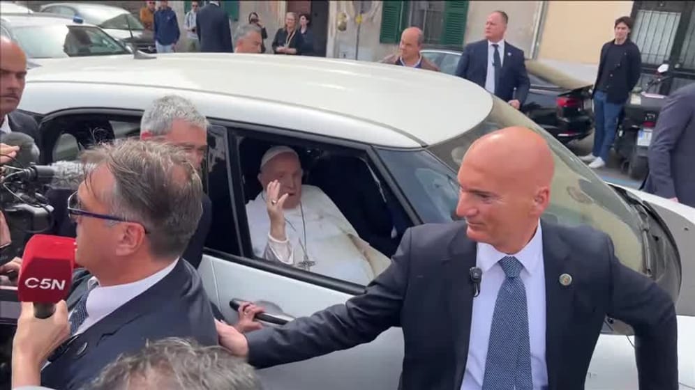 PAPST-KRANKENHAUS/