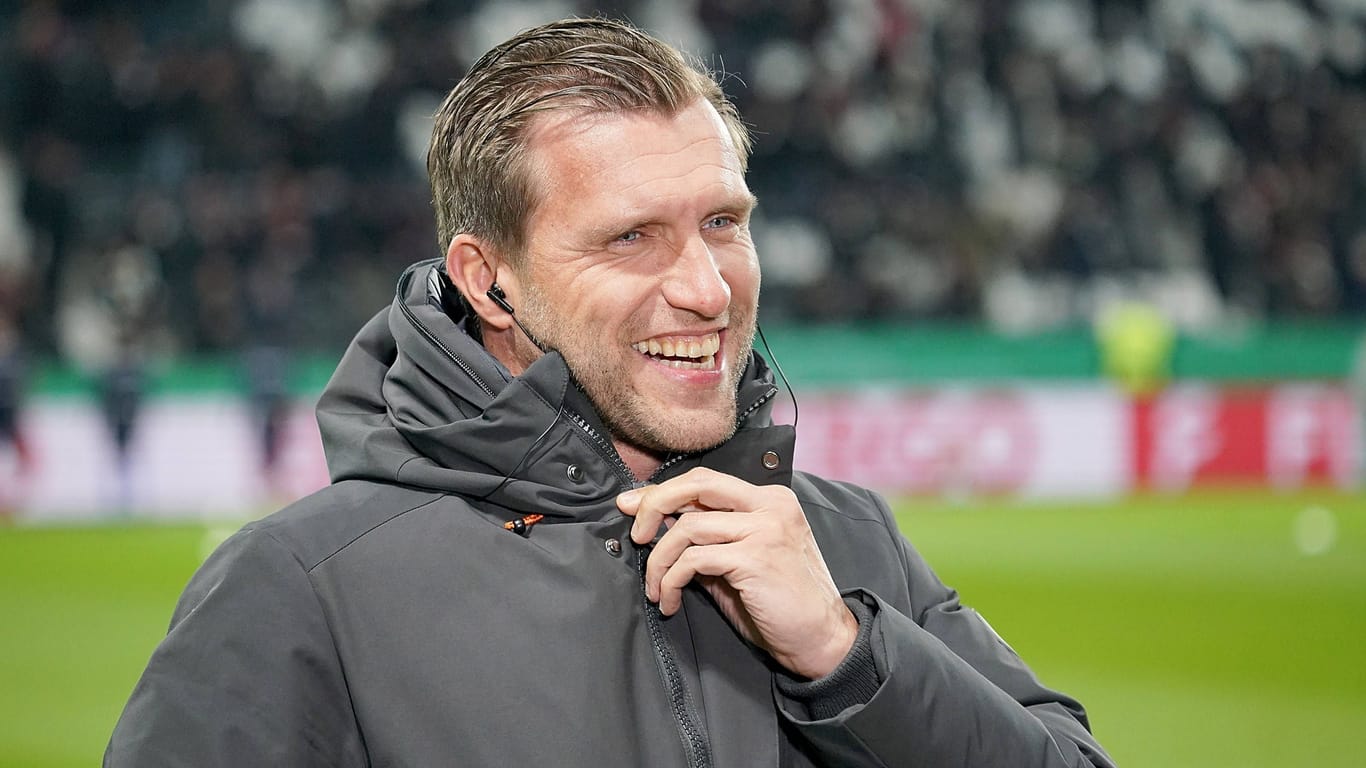 Markus Krösche: Der Sportvorstand der Eintracht hat sich zu den Grüchten um Kolo Muani geäußert.