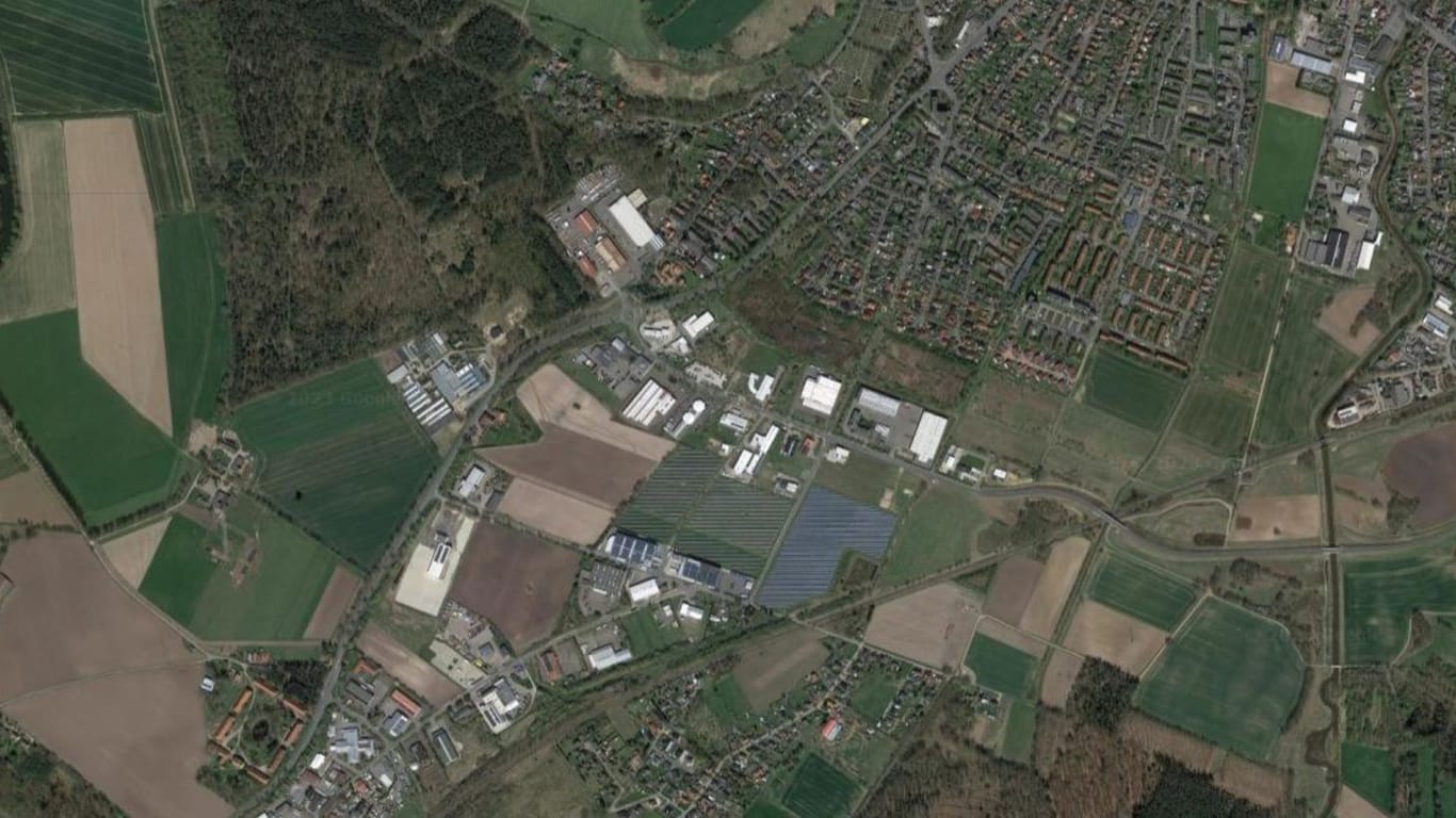 Satellitenbild des Gewerbegebiets im Süden Nienburgs: Hier ereignete sich die Explosion.