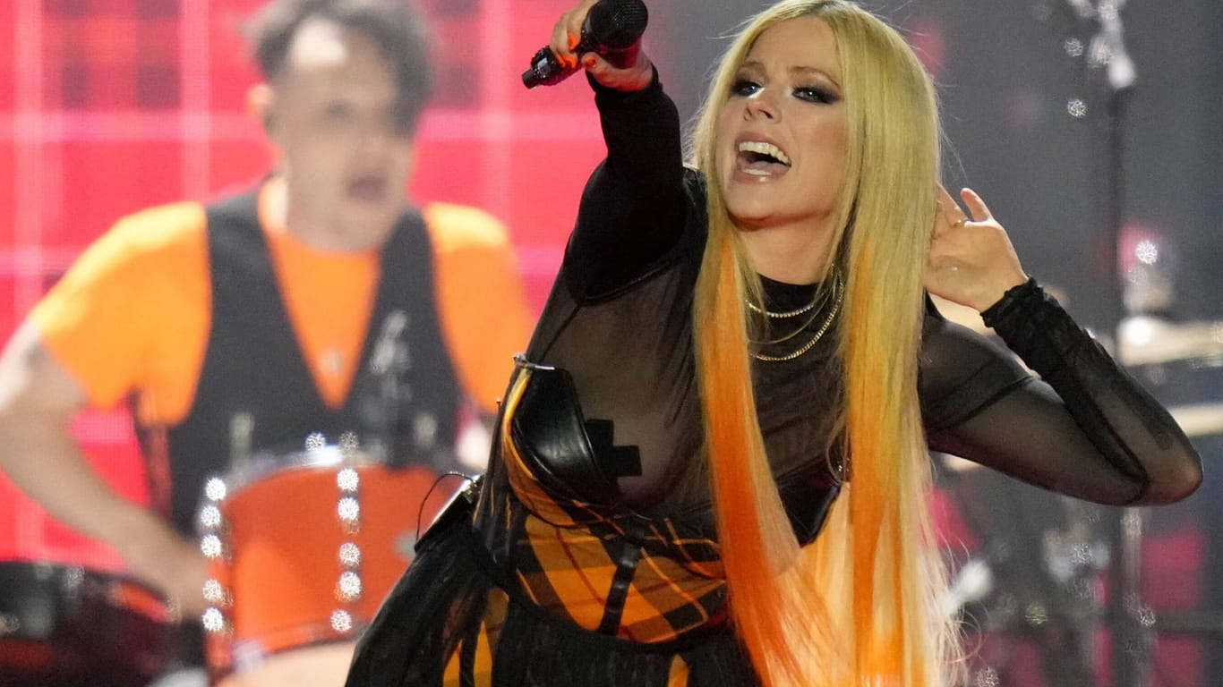 Avril Lavigne bei einem Konzert 2022 in Toronto.