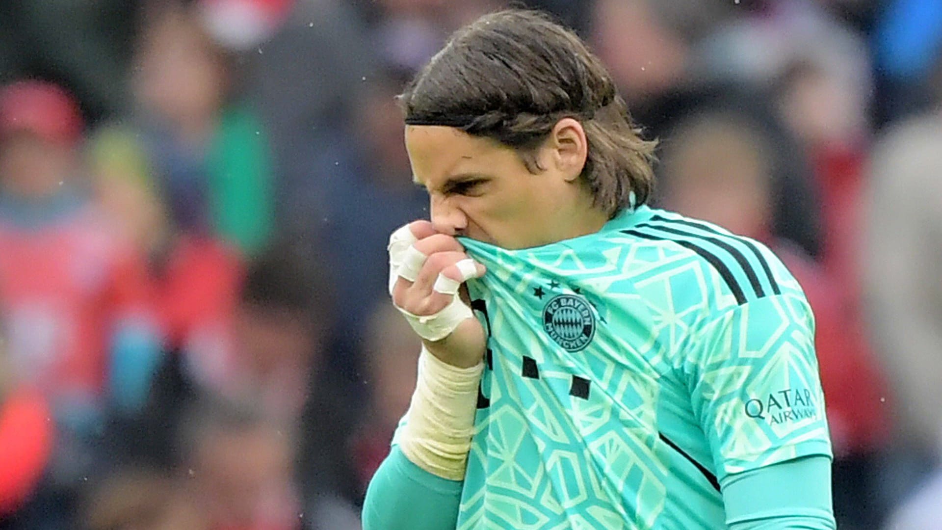 Yann Sommer: Nach vielversprechendem Start wachsen die Zweifel an ihm beim FC Bayern.