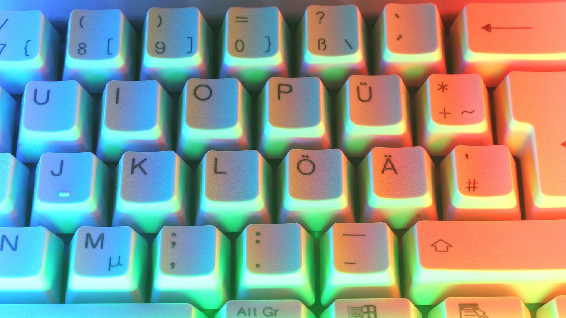 Tastatur, bunt beleuchtet.