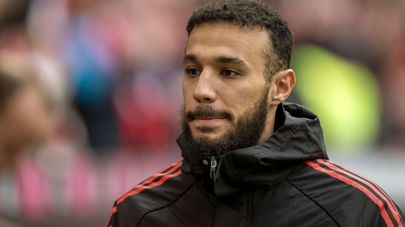 Noussair Mazraoui: Der Marokkaner ist beim FC Bayern momentan nur noch Reservist.