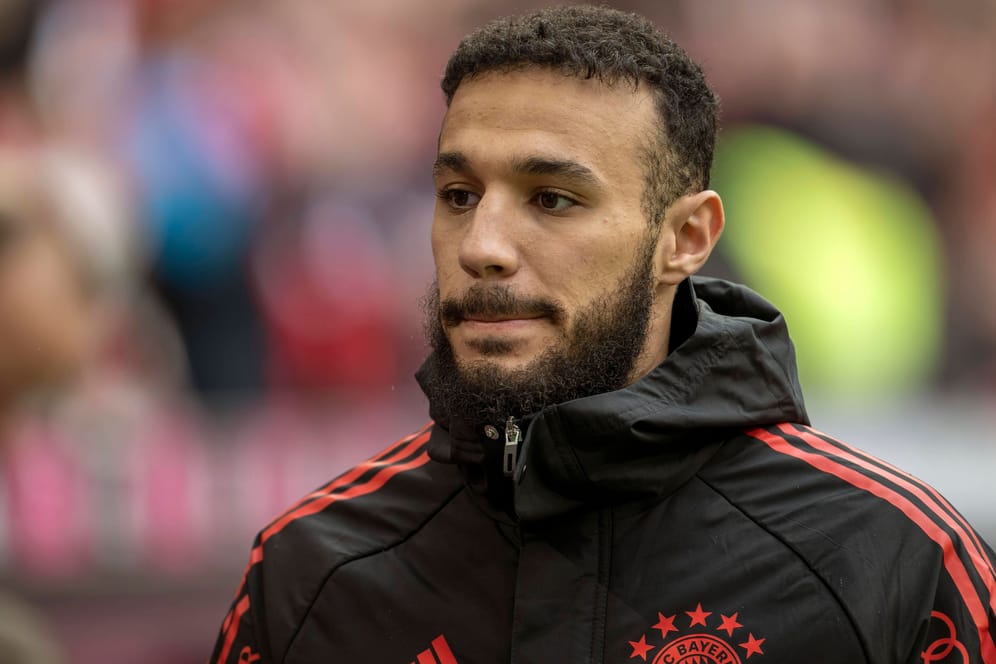 Noussair Mazraoui: Der Marokkaner ist beim FC Bayern momentan nur noch Reservist.
