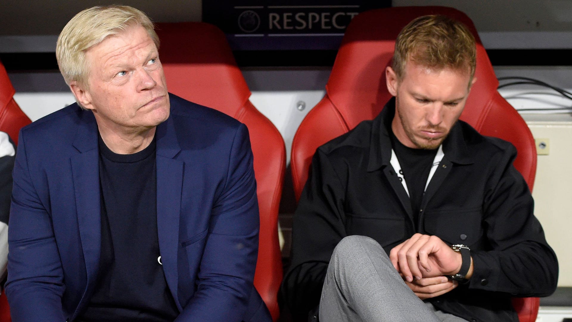 Oliver Kahn und Julian Nagelsmann (r.): Die Bayern-Bosse sahen in dem 35-Jährigen offenbar schon vor dessen Entlassung längst kein Langzeitprojekt mehr.