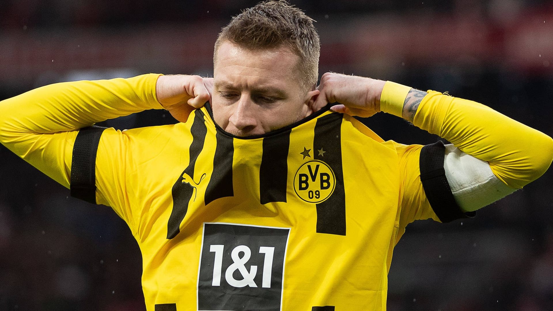 Marco Reus: Der BVB-Kapitän war nach dem 3:3 in Stuttgart fassungslos.