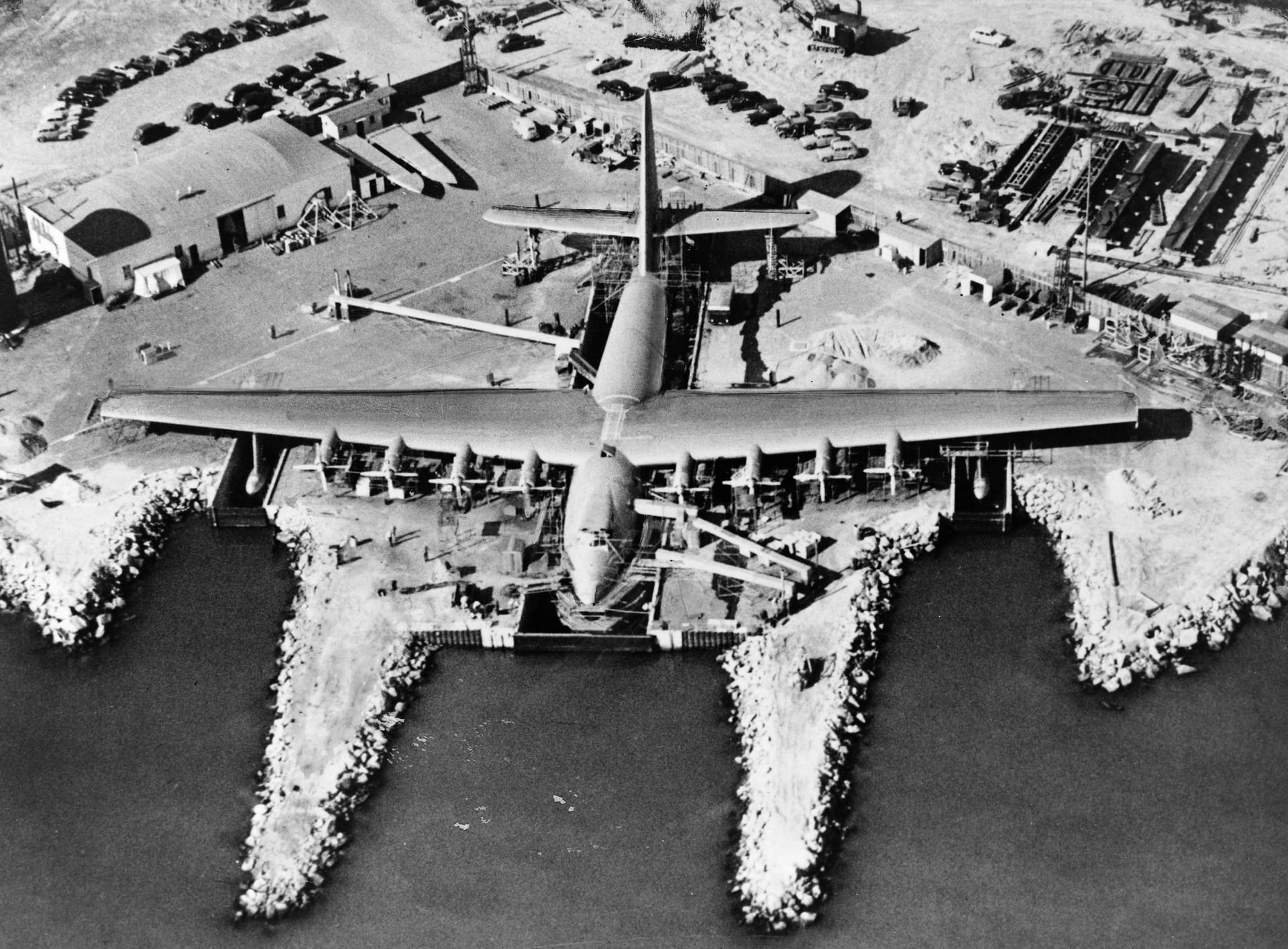 1947: Das größte Flugzeug der Welt