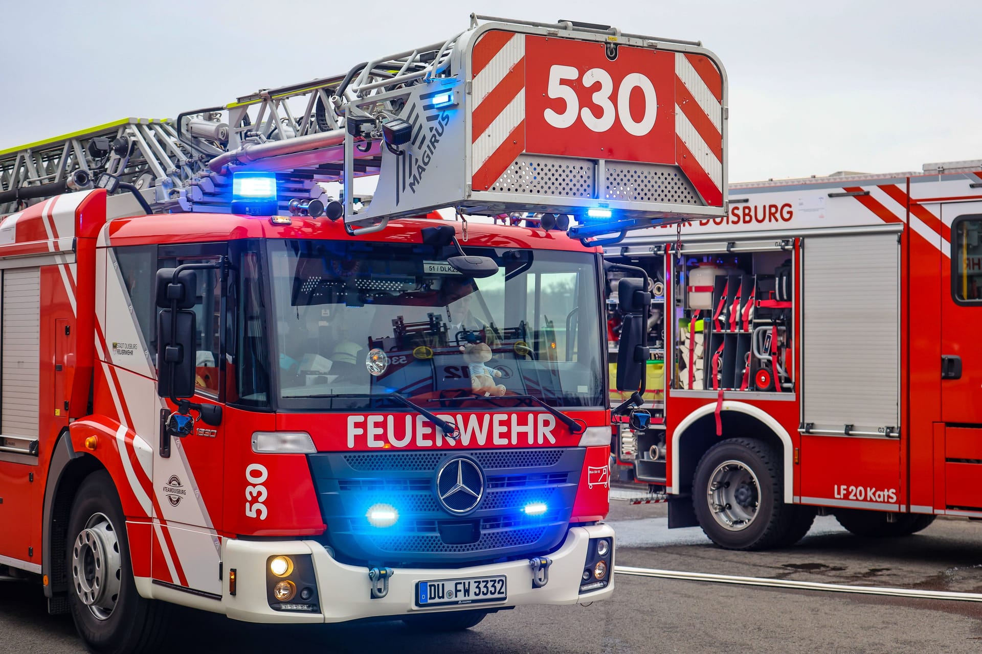 Großeinsatz, Feuerwehr, Düsseldorf, Vergiftungen