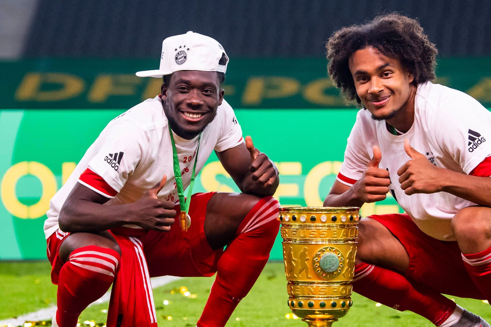 Alphonso Davies und Joshua Zirkzee (r.): Der Niederländer spielte von 2017 bis 2022 beim Klub.