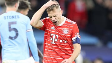 Der FC Bayern muss sich im Viertelfinal-Hinspiel der Champions League bei Manchester City mit 0:3 geschlagen geben. Die Münchner kassieren damit im neunten Spiel des Wettbewerbs ihre erste Niederlage und stehen vor dem Rückspiel nächste Woche in München vor dem Aus. Bei den Münchnern zeigte vor allem einer große Schwächen. Die Einzelkritik.