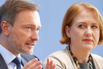 Christian Lindner Finanzminister Lisa Paus Familienministerin Streit um Kindergrundsicherung Ampelkoalition