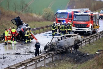 Bad Langensalza in Thüringen: Sieben Menschen starben bei dem schweren Unfall.