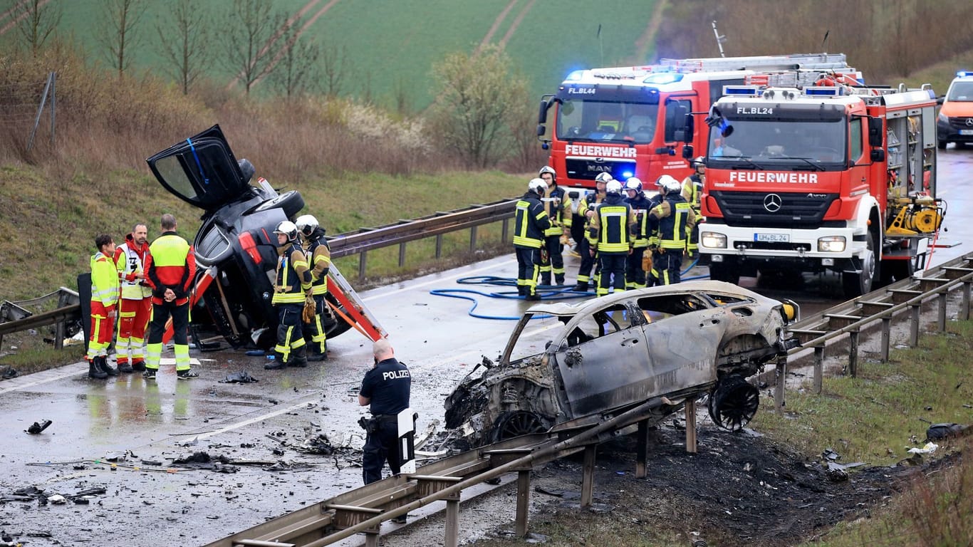 Bad Langensalza in Thüringen: Sieben Menschen starben bei dem schweren Unfall.