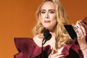 Adele: Die Sängerin spricht über ihre Alkoholsucht.