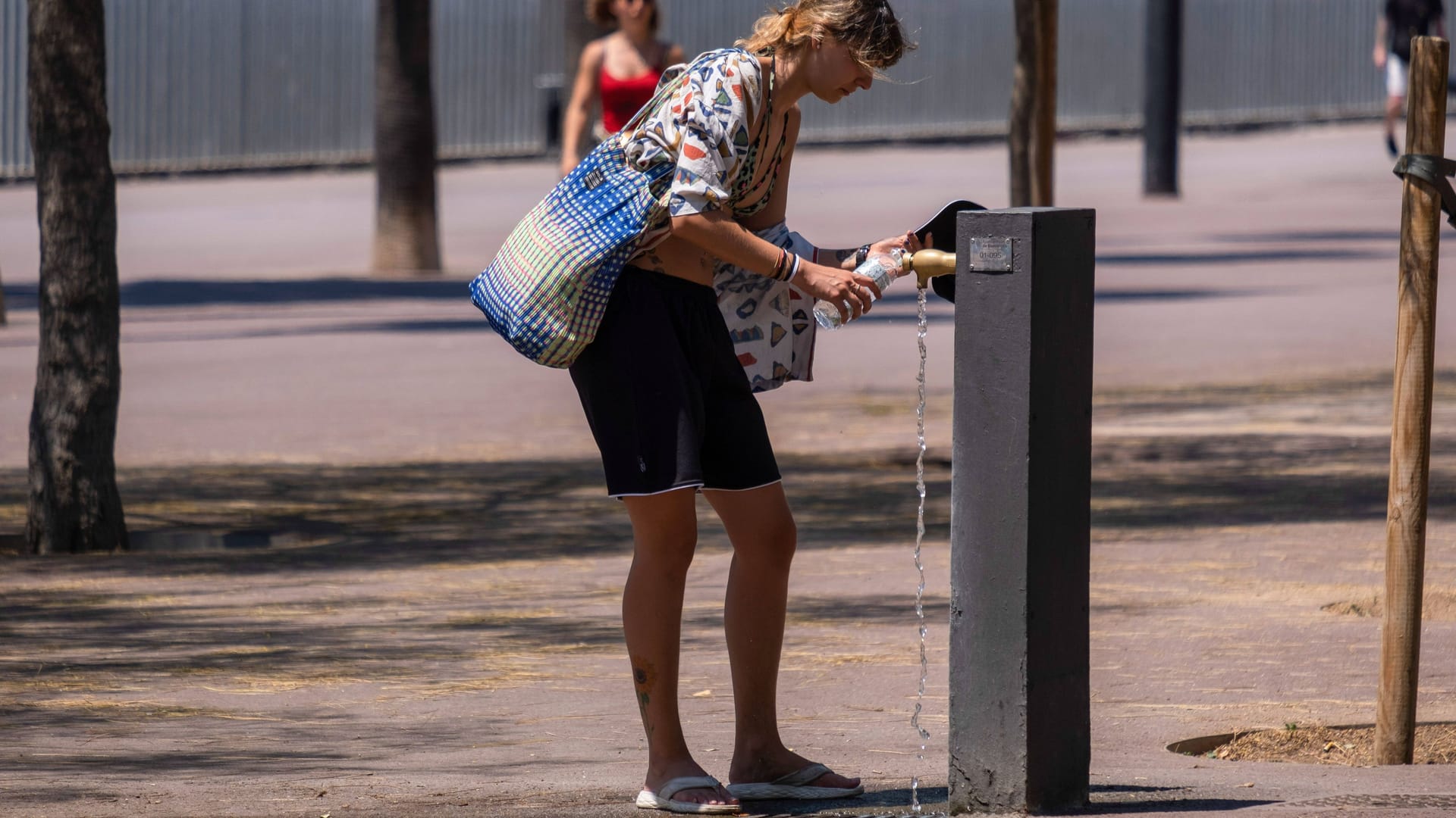 Gegen die Hitze: Bisher waren Touristen von größeren Maßnahmen zum Sparen von Wasser verschont geblieben.