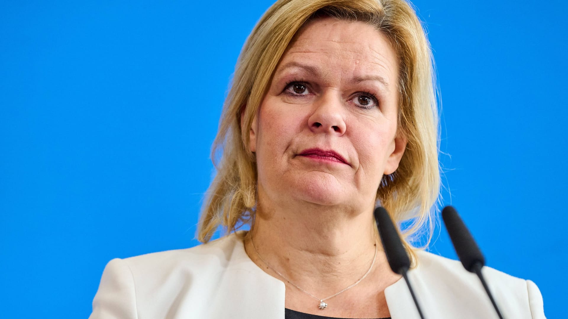 Nancy Faeser: Trotz überlasteter Kommunen kann sie Forderungen nach Übernahme weiterer Flüchtlingskosten nicht nachvollziehen. Nancy Faeser: Trotz überlasteter Kommunen kann sie Forderungen nach Übernahme weiterer Flüchtlingskosten nicht nachvollziehen.