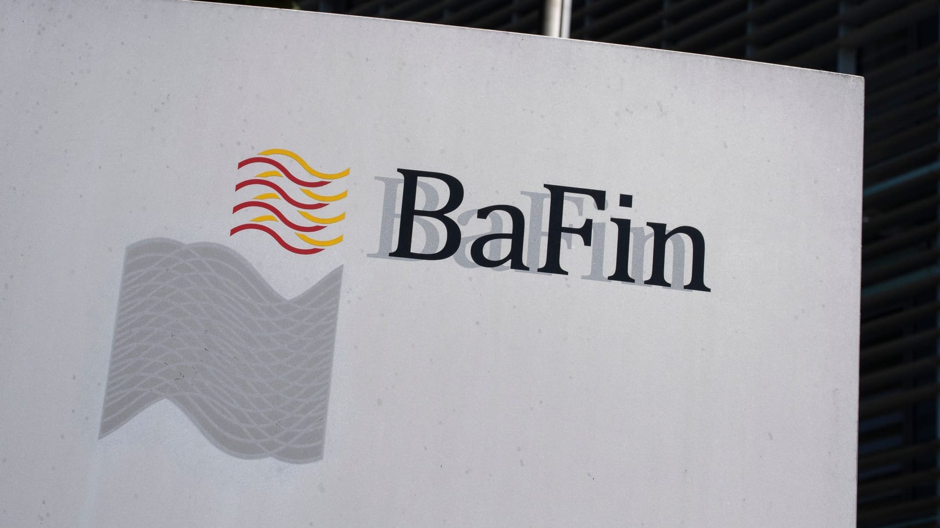 Bafin-Logo (Archivbild): Bei der Bundesanstalt gehen immer mehr Beschwerden über Banken ein.