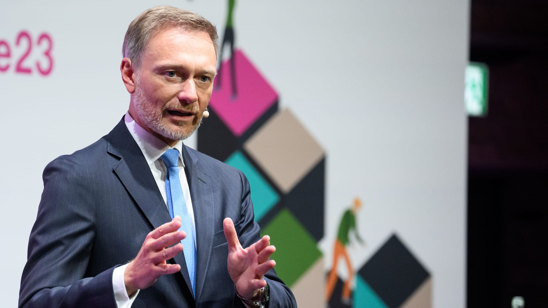 Bundesfinanzminister Christian Lindner (FDP) spricht beim Jahrestreffen des Verbands der Familienunternehmer.