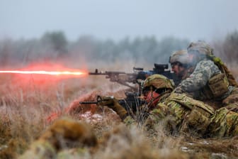 US-Soldaten bei einer Übung in Polen (Symbolbild): Dem Pentagon-Leak zufolge könnten Nato-Truppen in der Ukraine stationiert sein.