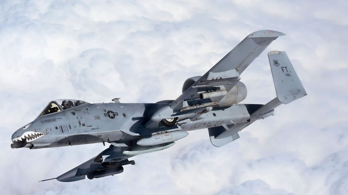 imago images 114977421US-amerikanischer A-10-Jet Thunderbolt: Sie simulieren in Rheinland-Pfalz den Abwurf von Bomben.