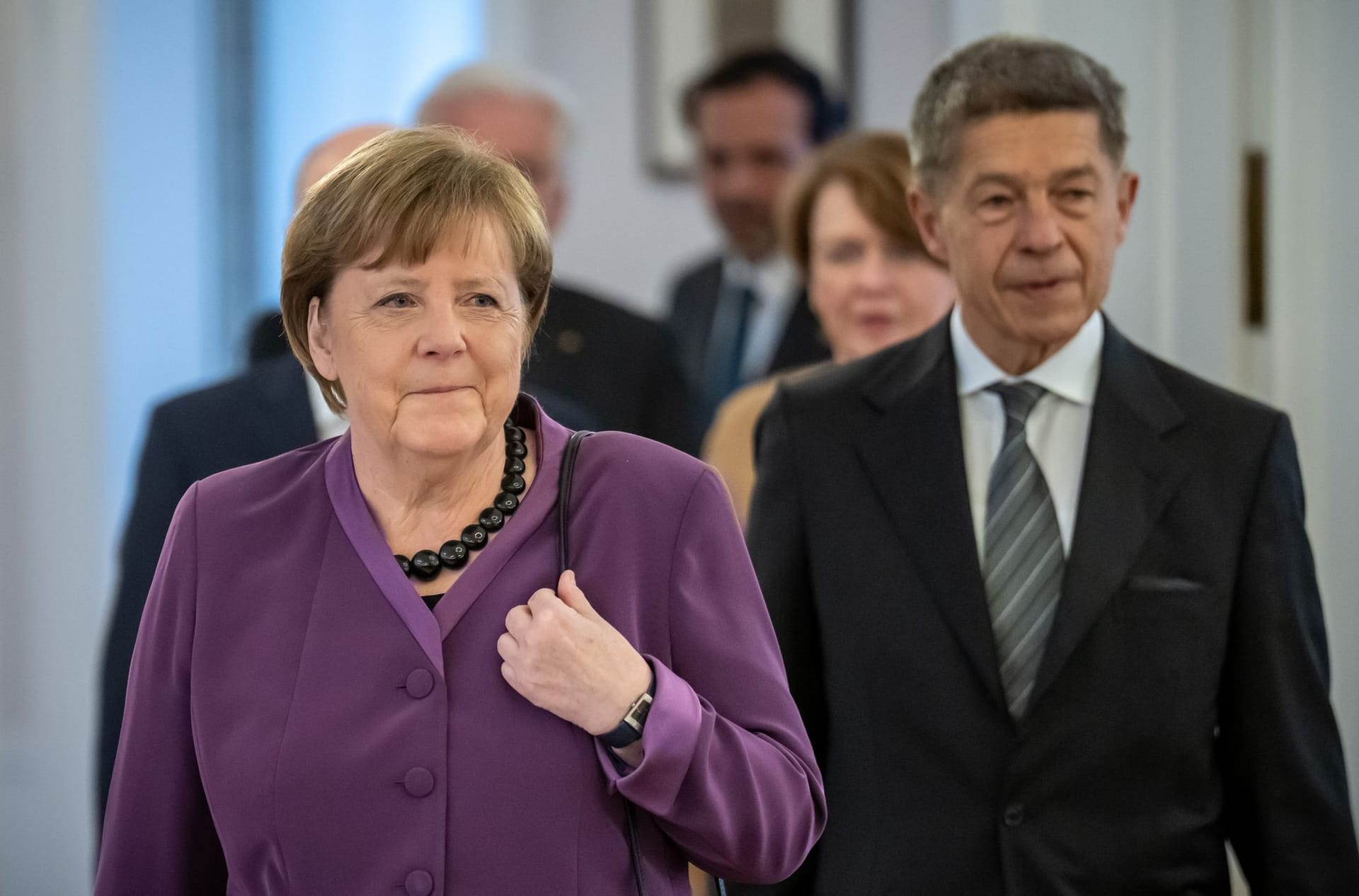 Angela Merkel kam in Begleitung ihres Mannes Joachim Sauer.