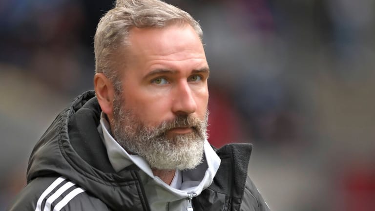 Tim Walter: Der HSV-Coach ließ sich fast zu einer obszönen Geste hinreißen.
