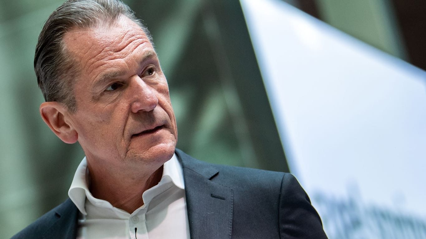 Mathias Döpfner: Die geleakten privaten Nachrichten des Axel-Springer-Vorstandsvorsitzenden sorgen seit Tagen für Diskussionen.