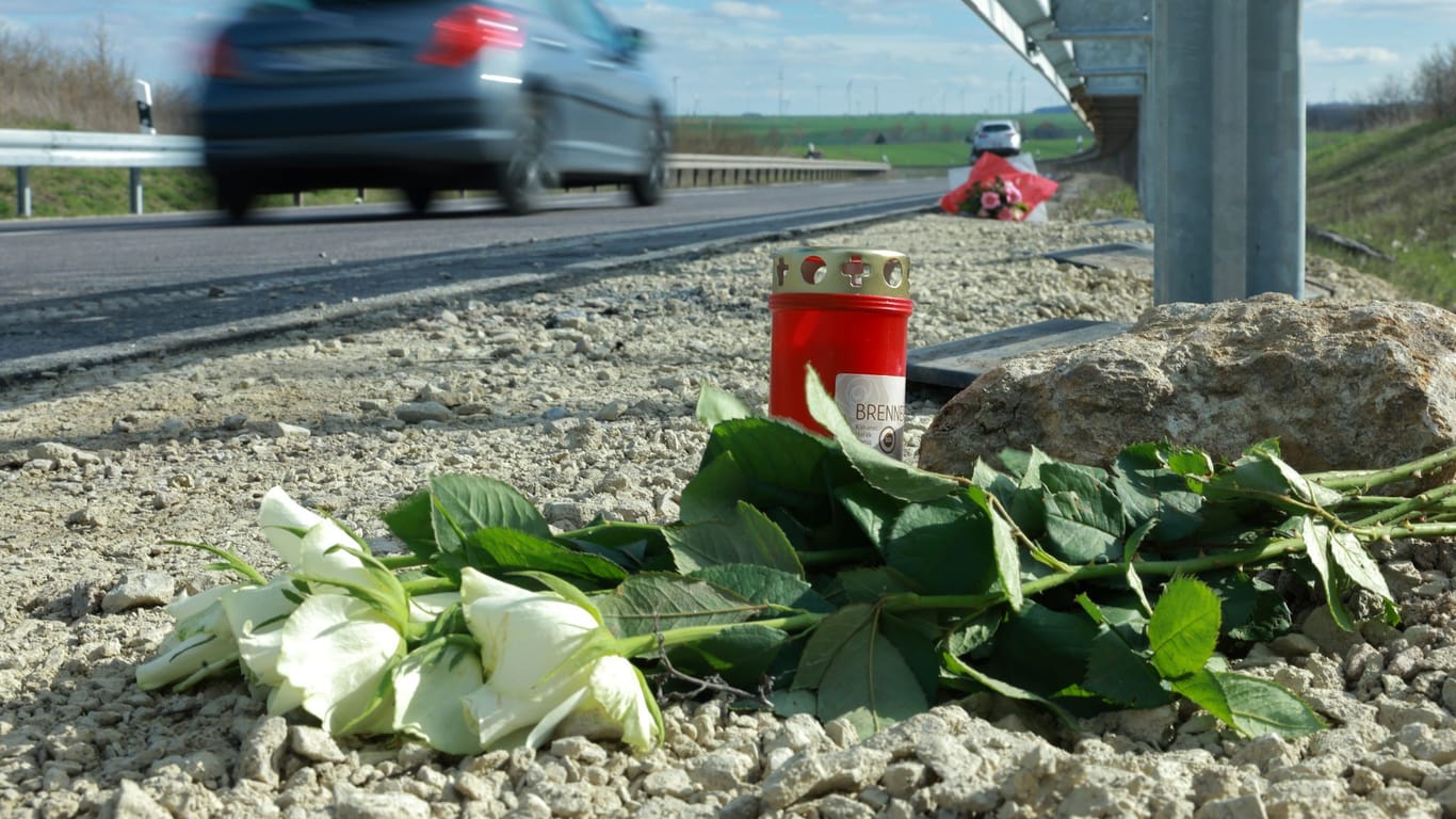 Trauer in Thüringen: Sieben Menschen starben bei einem Zusammenprall von Autos.