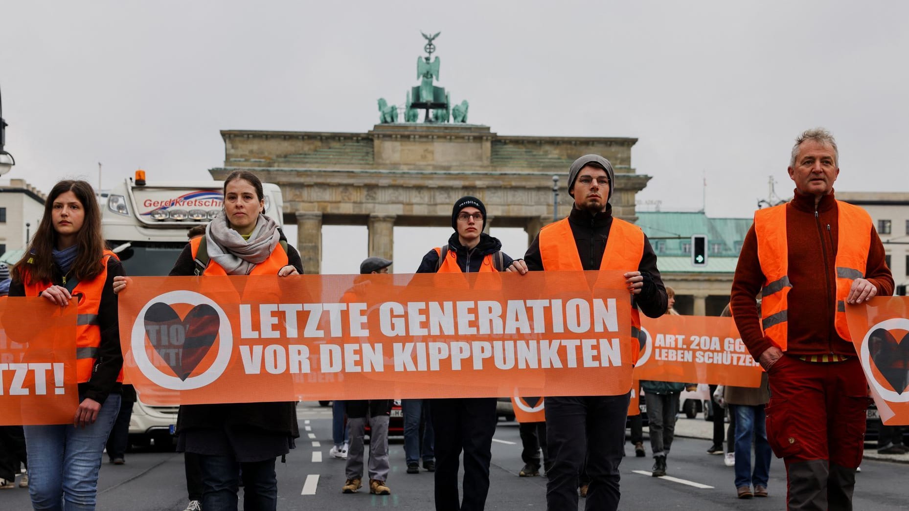 CLIMATE-CHANGE/GERMANY-PROTESTS CLIMATE-CHANGE/GERMANY-PROTESTS