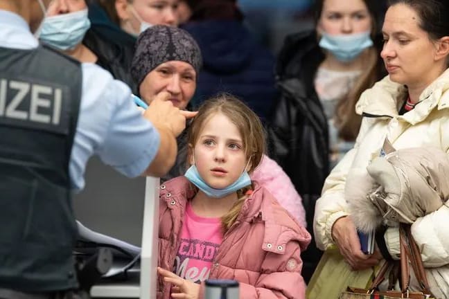 Ukrainische Flüchtlinge am Frankfurter Hauptbahnhof (Archivbild).