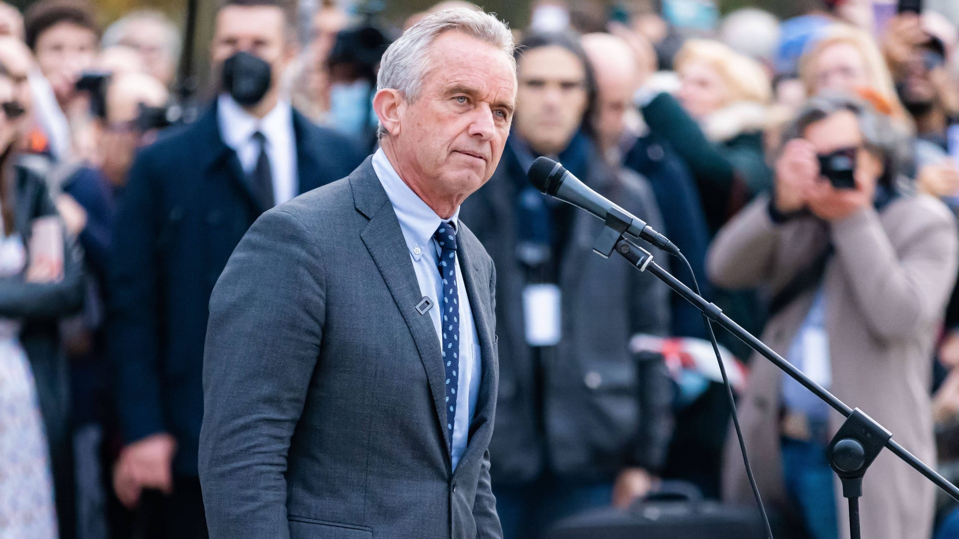 Robert F. Kennedy Jr. bei einer Veranstaltung: Der Impfgegner geht als unabhängiger Kandidat ins Rennen um die US-Präsidentschaft.