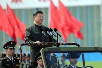 Chinas Diktator Xi Jinping sucht seinen Kurs.