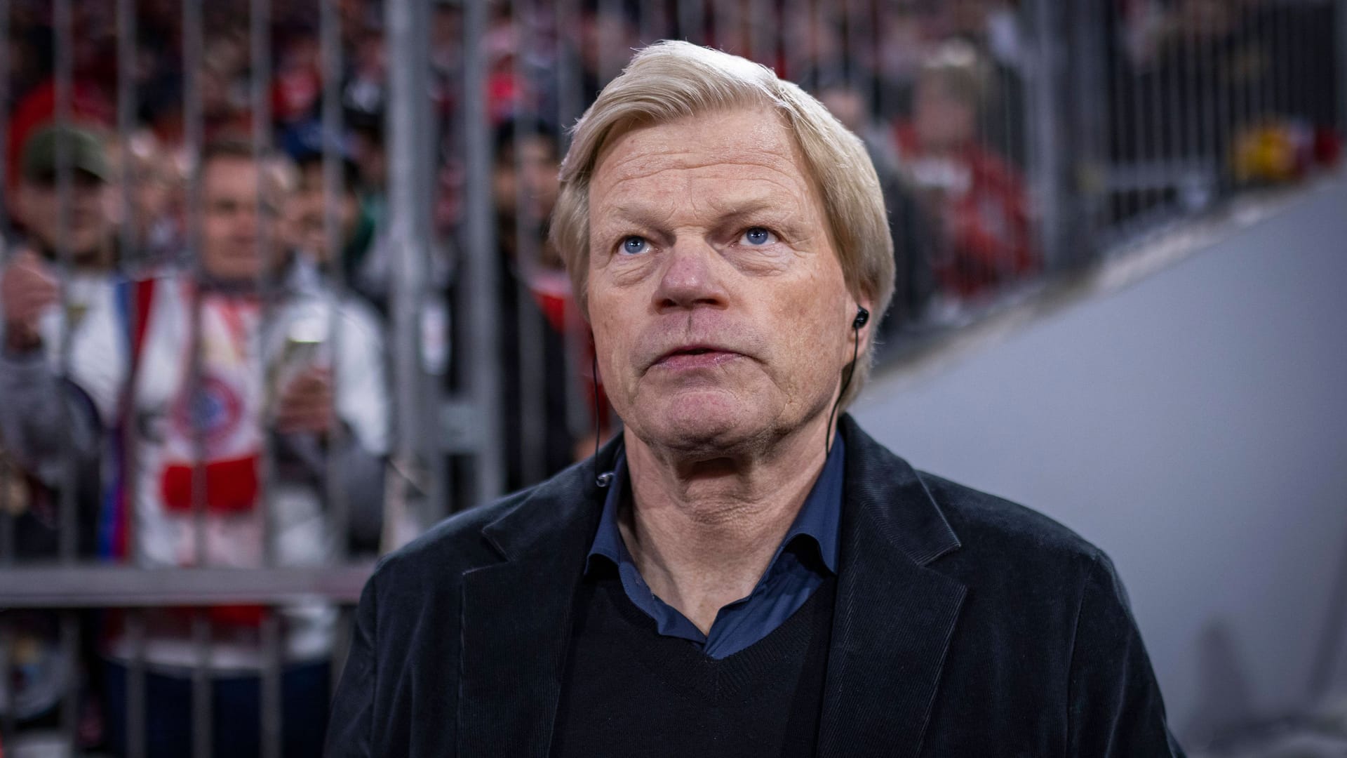 Oliver Kahn: Die Art und Weise seines Auftretens hat Ex-Bayern-Profi Basler nun kritisiert.