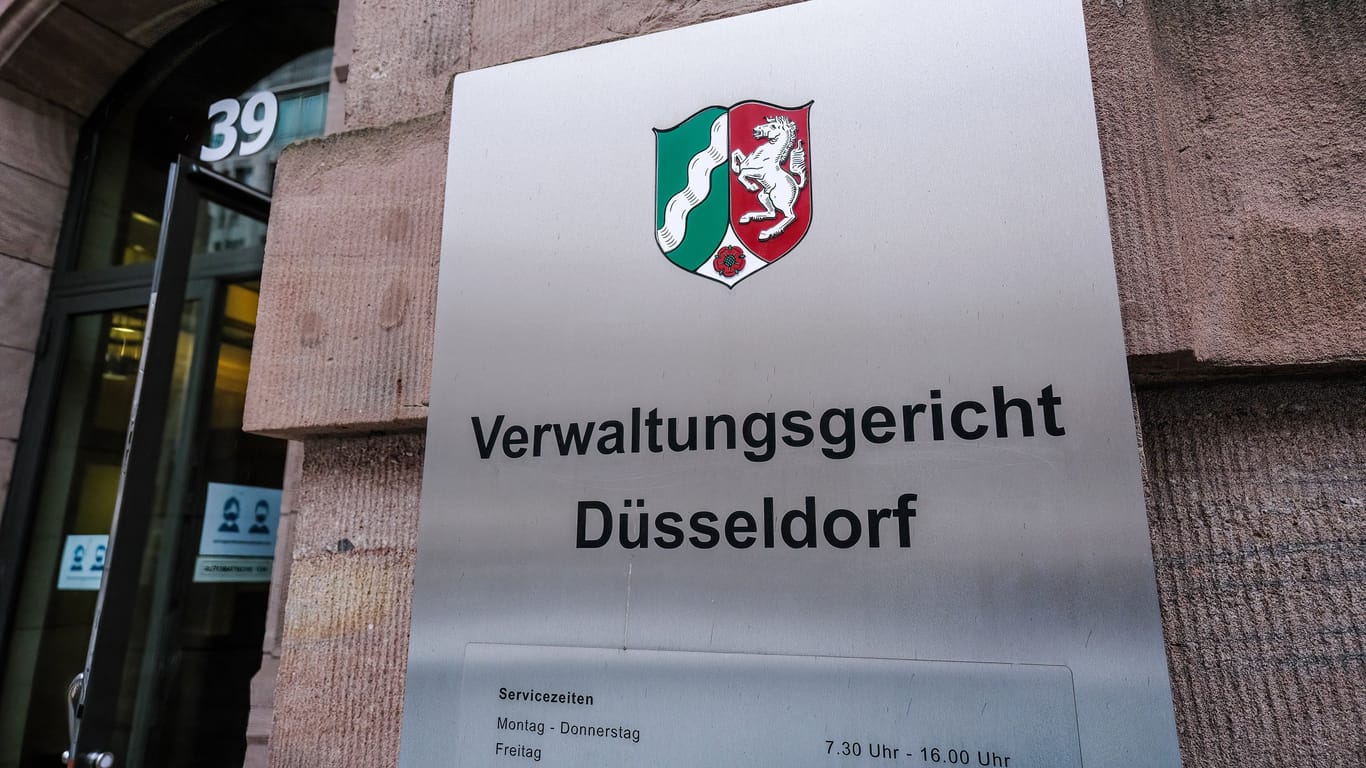 Verwaltungsgericht in Düsseldorf: Drei Gesellschaften klagen gegen die Landesanstalt für Medien.