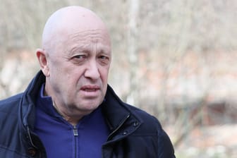 Jewgeni Prigoschin (Archivbild): Er hat offenbar den ehemaligen russischen Vizeverteidigungsminister zum stellvertretenden Kommandeur gemacht.