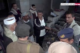Offizielle besuchen den Ort in Sanaa, an dem die Massenpanik ausgelöst wurde.