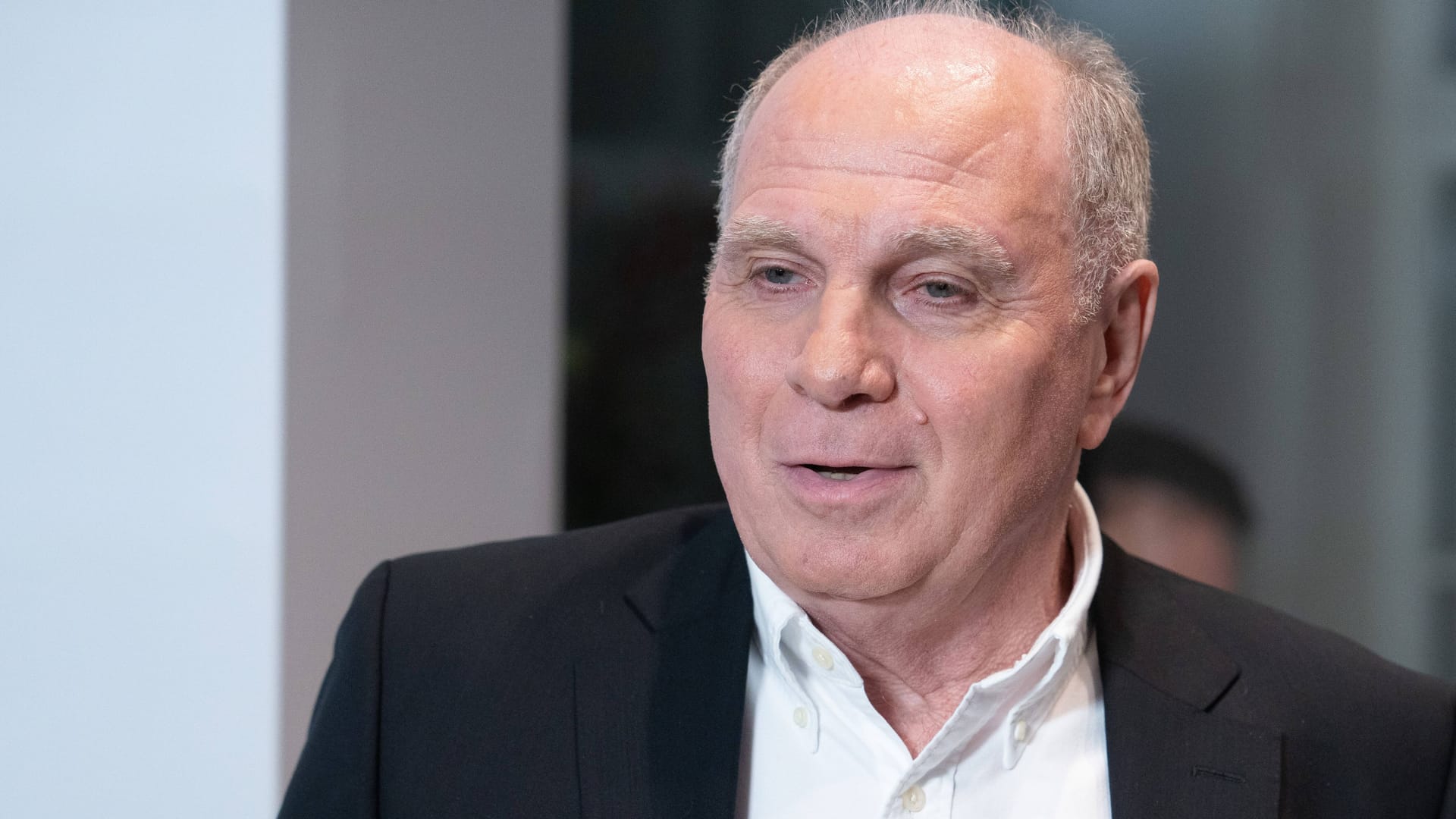 Uli Hoeneß: Er fordert Beweise von Lothar Matthäus.