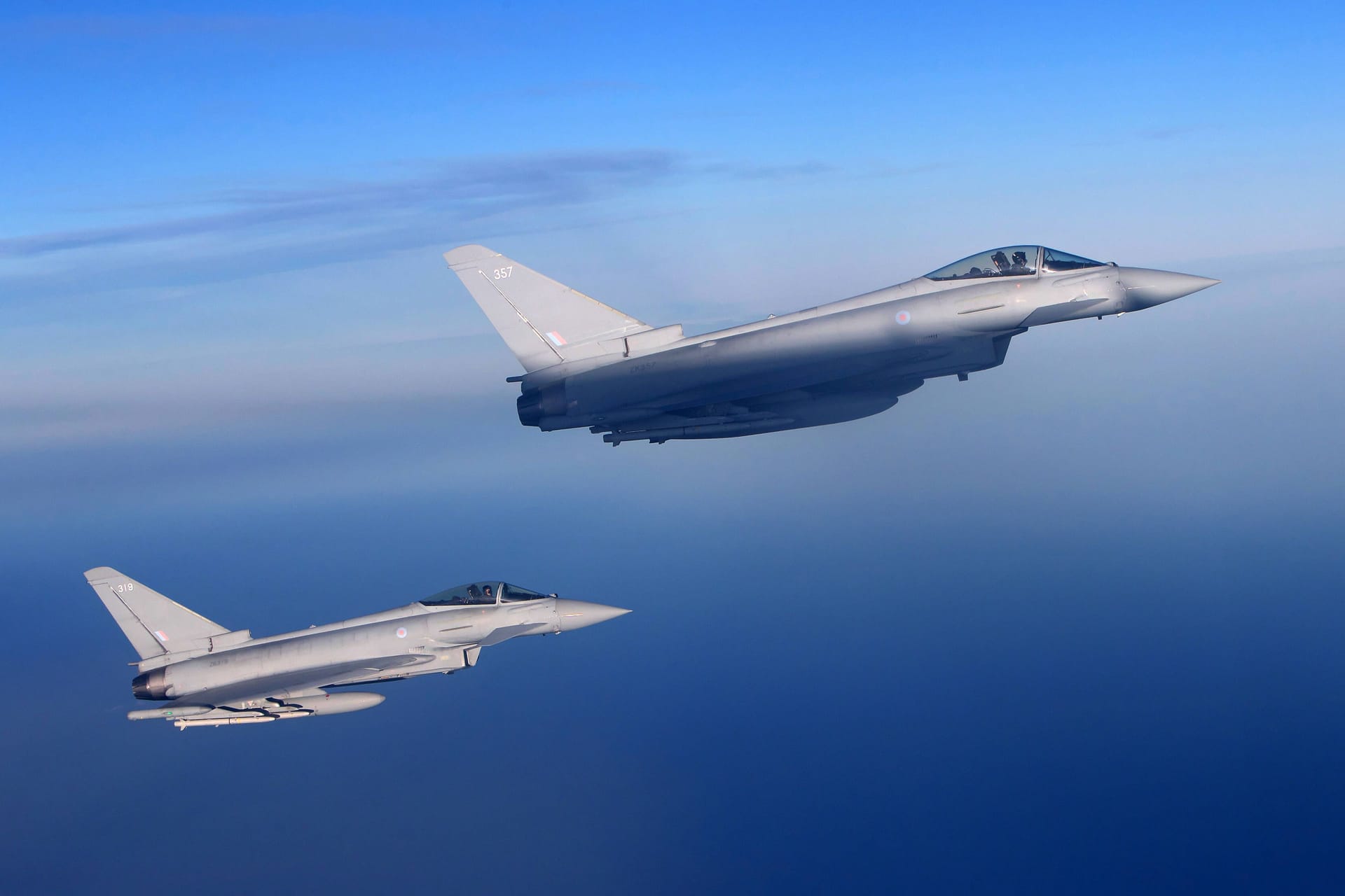 Kampfflugzeuge der Royal Air Force (Symbolbild): Flugzeuge vom Typ Eurofighter Typhoon stiegen über der Ostsee auf.