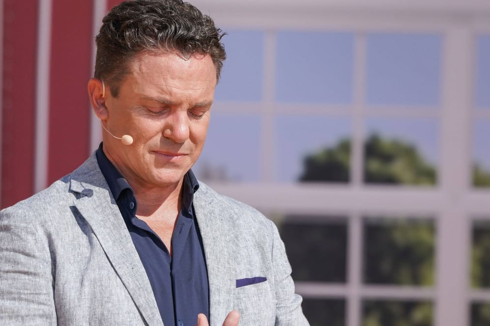 Stefan Mross emotional während einer Ausgabe von "Immer wieder sonntags".