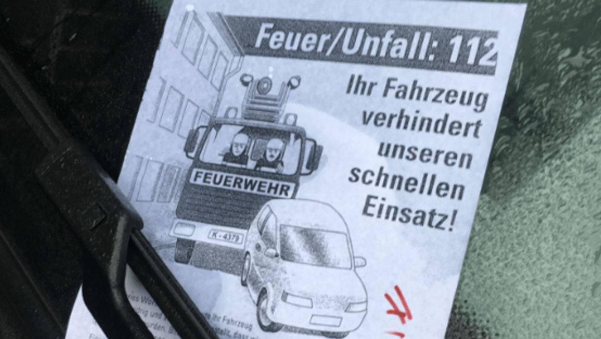 Köln Flyer statt Abschleppdienst für Falschparker