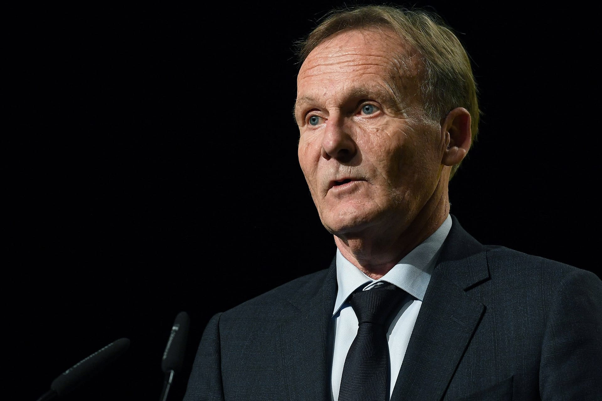 Hans-Joachim Watzke: Der Geschäftsführer des BVB kämpft mit seinem Team um die Meisterschaft.