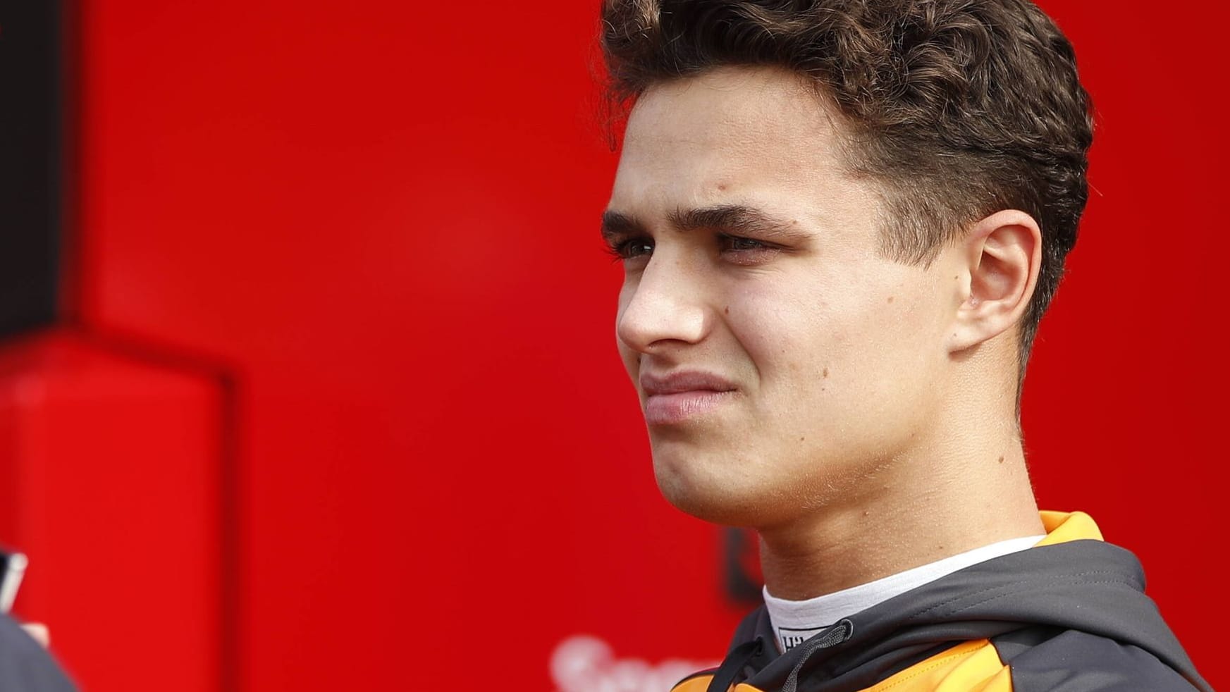 Lando Norris (r.): Der Pilot von McLaren ist mit dem Verlauf am Wochenende unzufrieden.