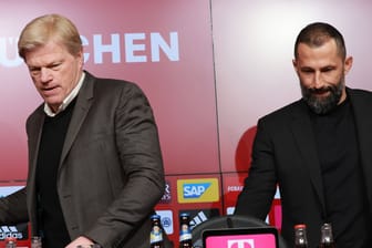 Oliver Kahn (l.) und Hasan Salihamidzic: Die Entscheider beim FC Bayern haben eine riskante Wahl getroffen.