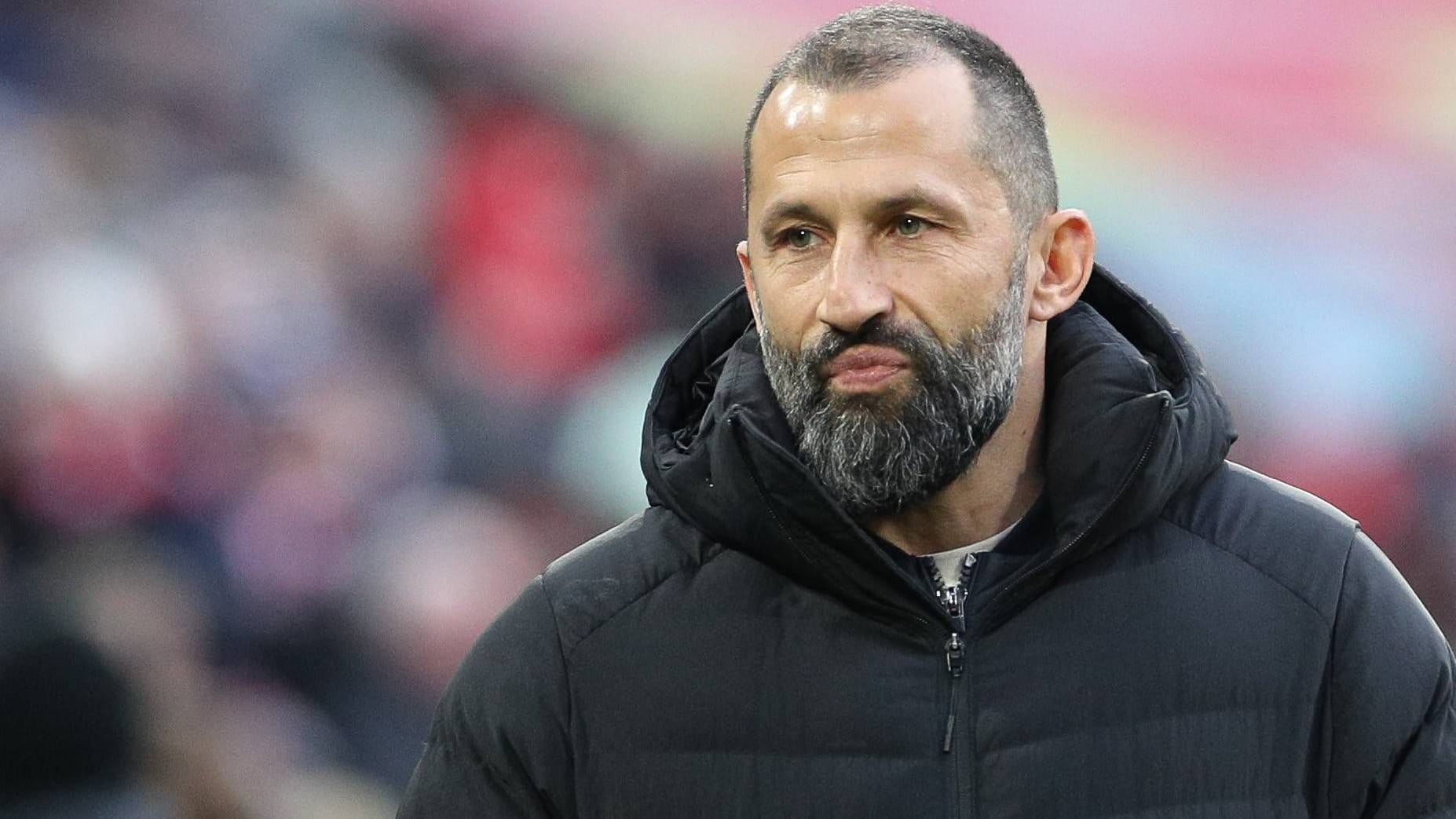 Hasan Salihamidžić: Bayerns Sportvorstand verteidigt den neuen Trainer.