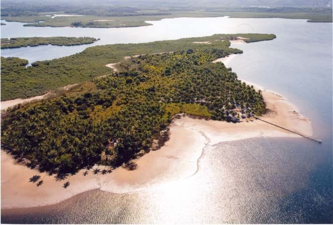 Fazenda Cipó Island, Brasilien: Die Insel bietet mehr als 3.000 Meter Strand und kostet 2,5 Millionen US-Dollar.