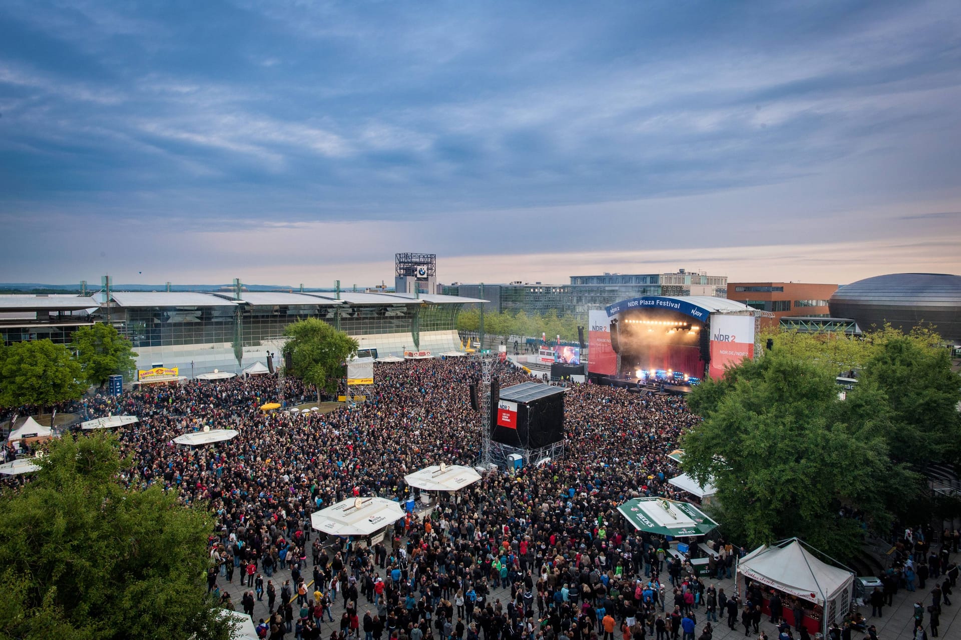 NDR 2 Plaza Festival auf dem Explo Plaza (Archivbild): Auch dieses Jahr treten wieder zahlreiche Künstler bei dem Festival auf.