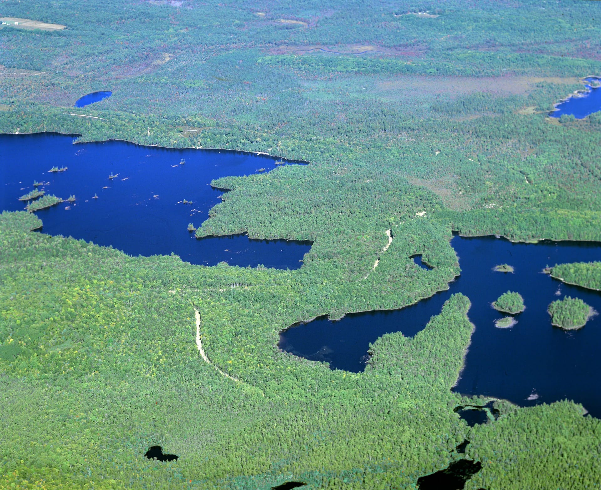 Christopher Lake & Russell Lake: Die Seengrundstücke gibt es schon ab rund 10.000 Euro zu kaufen.