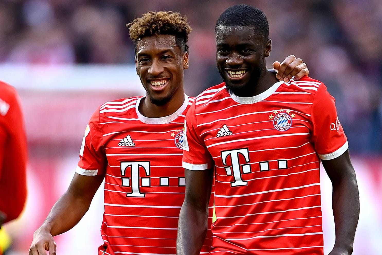 Kingsley Coman und Dayot Upamecano (r.): Der Verteidiger hat sich zu Nagelmann und Tuchel geäußert.