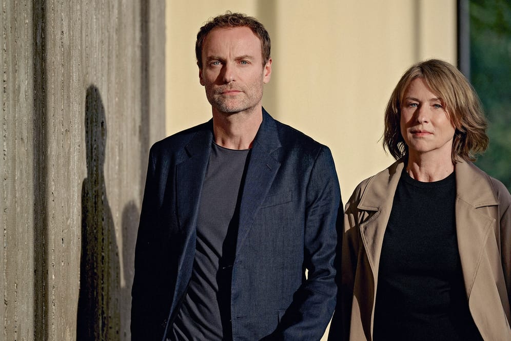 "Tatort: Nichts als die Wahrheit": Robert Karow (Mark Waschke) und Susanne Bonard (Corinna Harfouch) ermitteln zusammen in ihrem ersten Fall.
