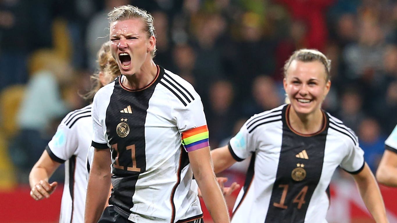Deutschlands Nationalspielerinnen bejubeln ein Tor: Gegen die Niederlande jubeln die DFB-Stars nicht im TV.